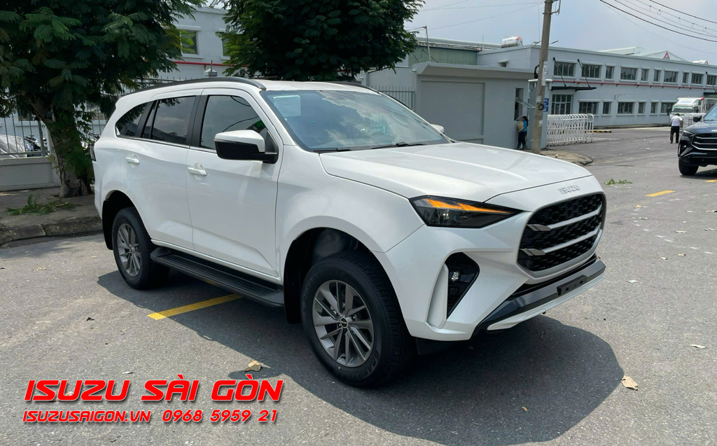 Xe Isuzu MuX Số Tự Động B7 Plus